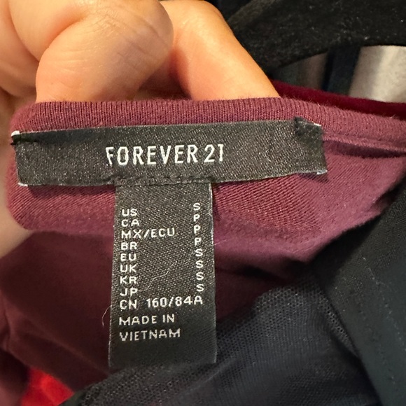 Forever 21 burgundy long sleeve crop top winter casual fall holiday event S - Picture 11 of 11